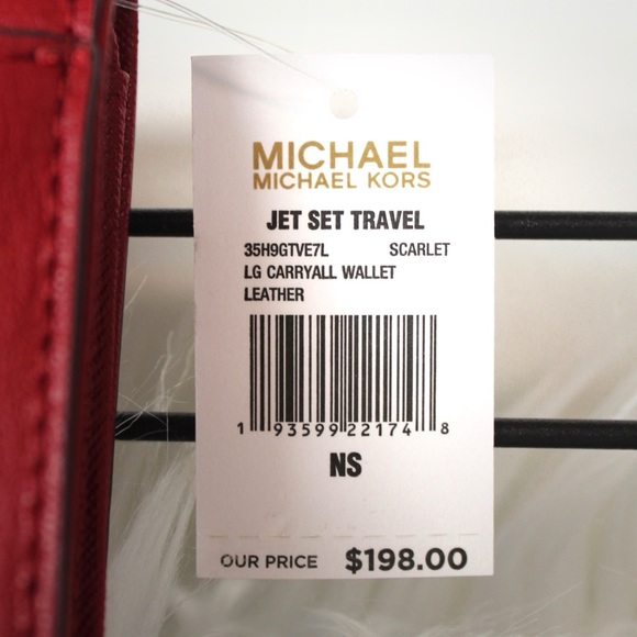 Michael Kors Large Carryall Wallet - Picture 4 of 4